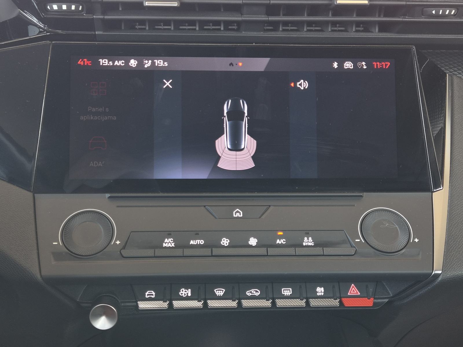 Peugeot 308 1,2 PureTech*100tkm*NapravljenVelikiServ.*NoviModel*, fotografija 12