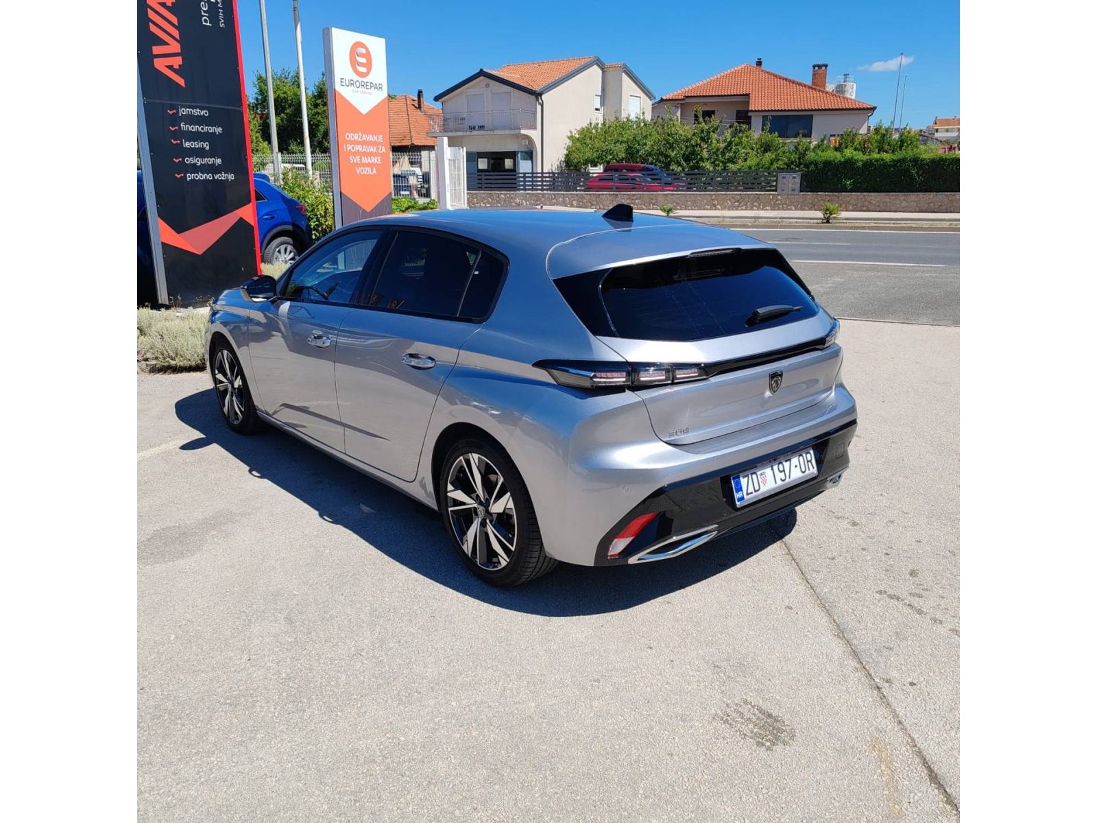 PEUGEOT 308 1.2 PureTech 130 KS ALLURE AUTOMATIK *VOZILO S JAMSTVOM*, fotografija 5