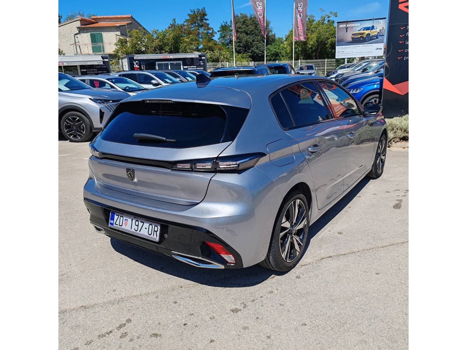 PEUGEOT 308 1.2 PureTech 130 KS ALLURE AUTOMATIK *VOZILO S JAMSTVOM*, fotografija 6