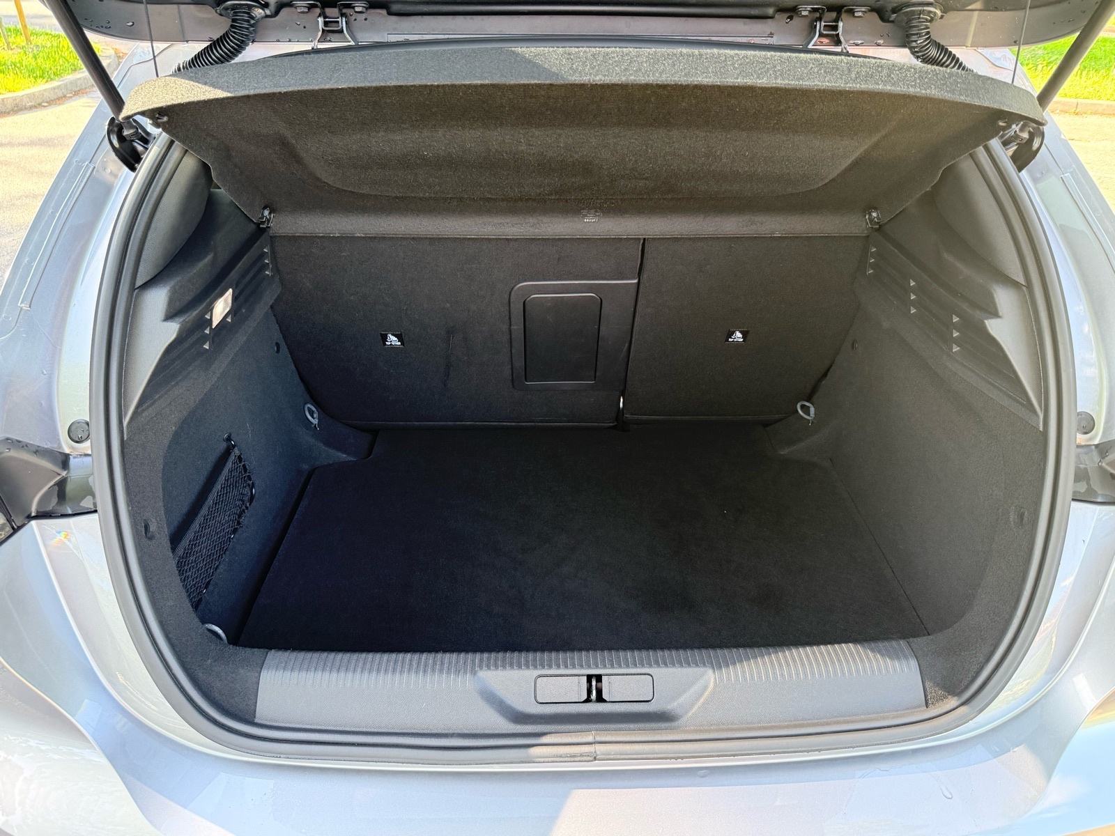 Peugeot 308 1,2 PureTech • 130 KS • Allure • EAT8 • HR auto • u PDVu •, fotografija 17