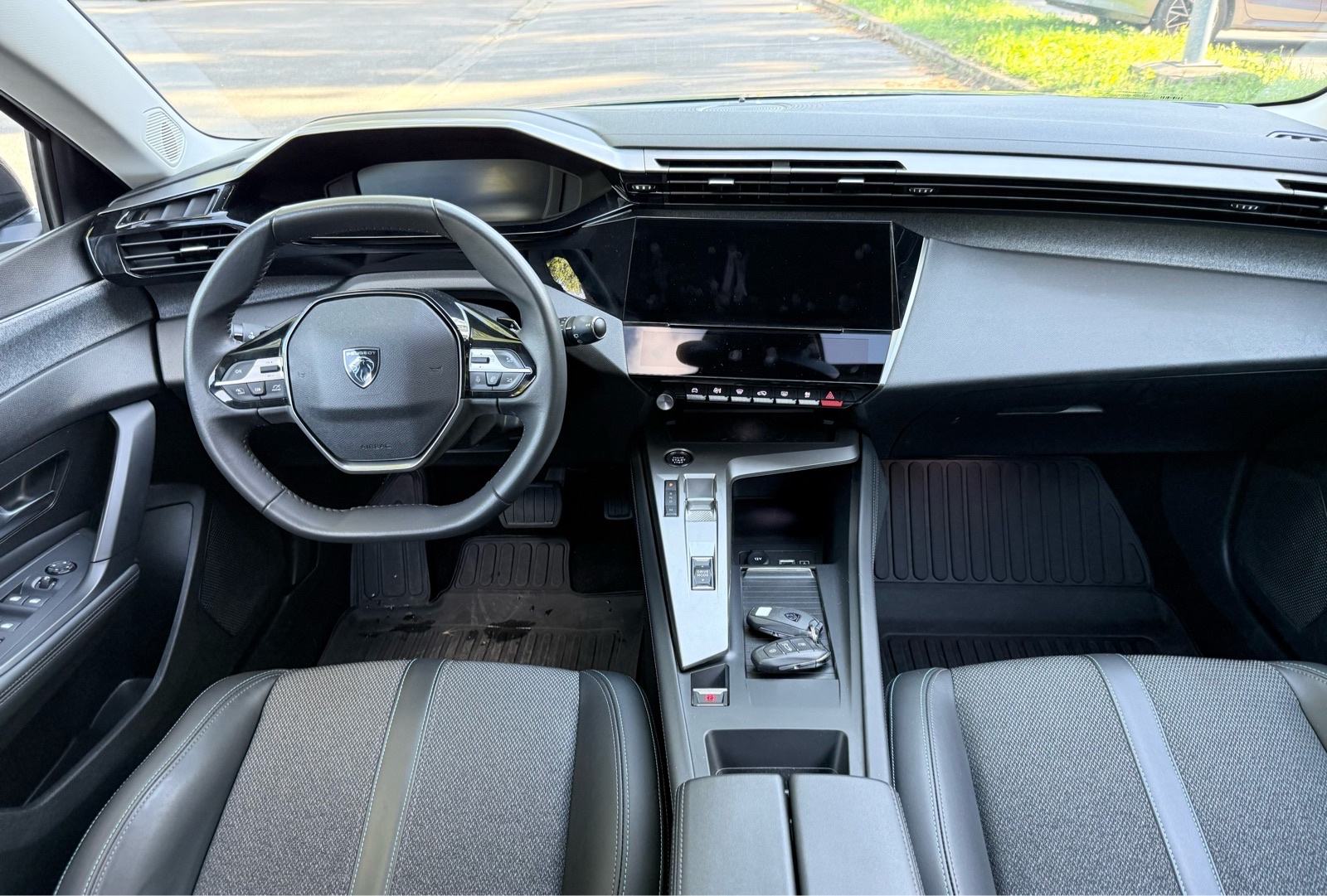 Peugeot 308 1,2 PureTech • 130 KS • Allure • EAT8 • HR auto • u PDVu •, fotografija 9