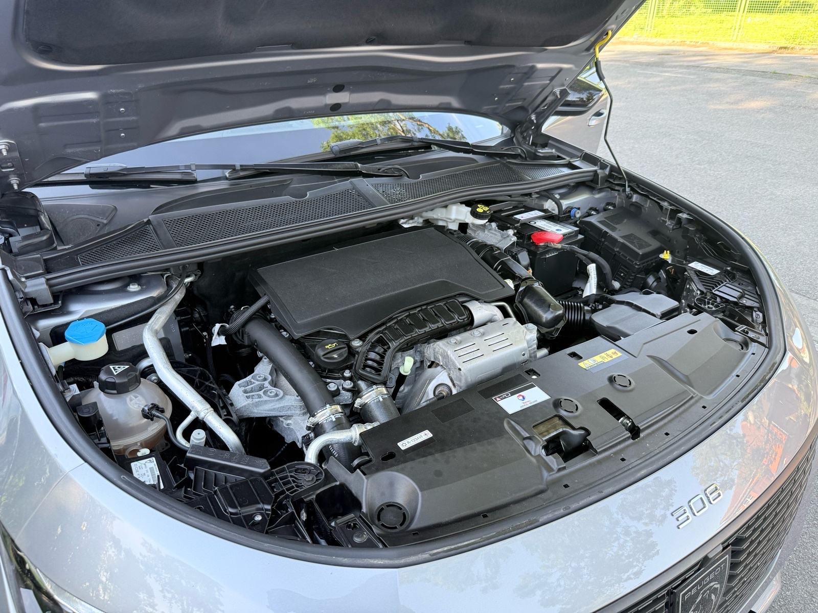 Peugeot 308 1,2 PureTech • 130 KS • Allure • EAT8 • HR auto • u PDVu •, fotografija 16