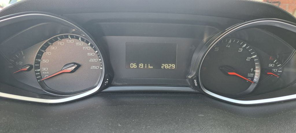 Peugeot 308 1,2 PureTech, fotografija 10