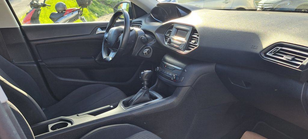 Peugeot 308 1,2 PureTech, fotografija 18