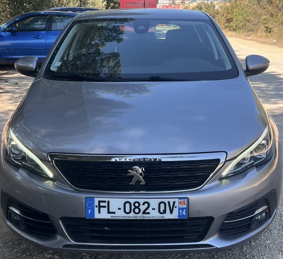 Peugeot 308 1,2 PureTech 10/2019 godina 53000 kilometraža, fotografija 5