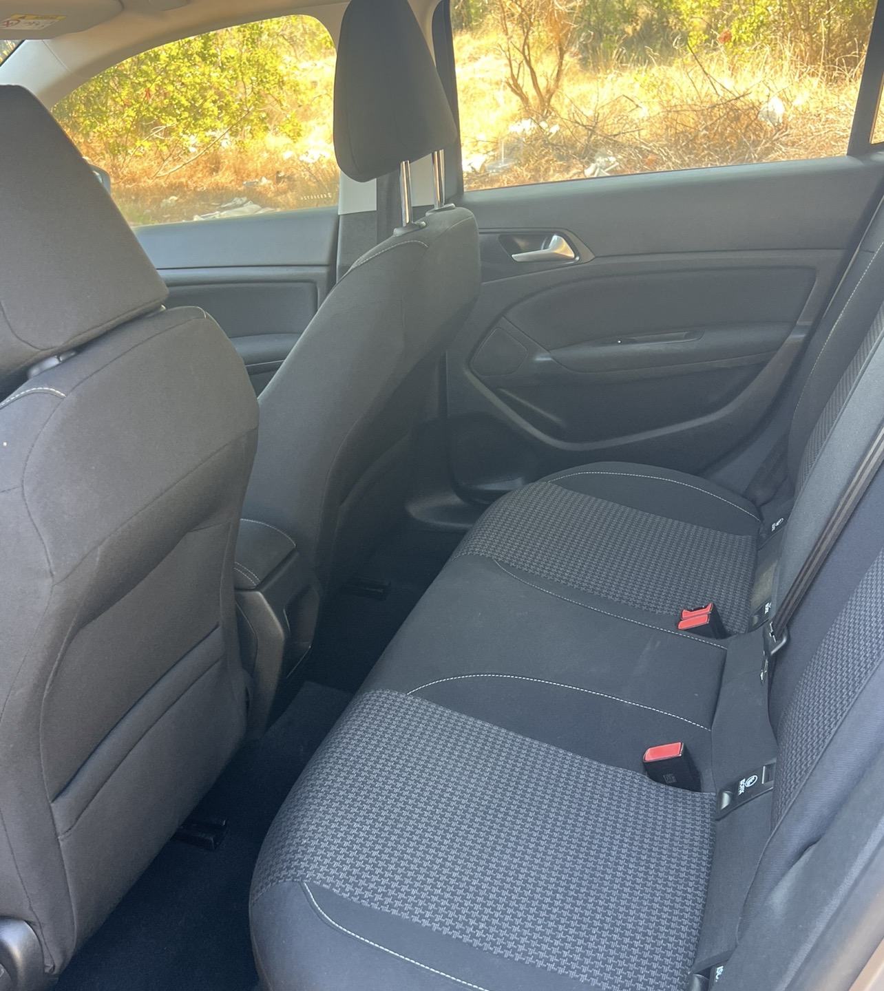 Peugeot 308 1,2 PureTech 10/2019 godina 53000 kilometraža, fotografija 6