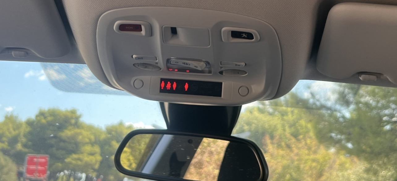 Peugeot 308 1,2 PureTech 10/2019 godina 53000 kilometraža, fotografija 11