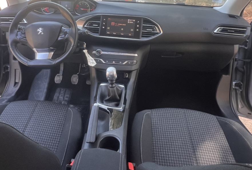 Peugeot 308 1,2 PureTech 10/2019 godina 53000 kilometraža, fotografija 12