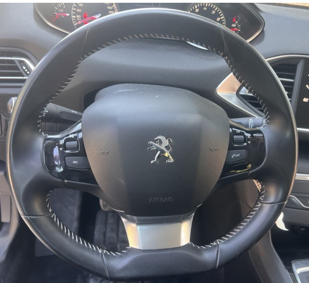 Peugeot 308 1,2 PureTech 10/2019 godina 53000 kilometraža, fotografija 15