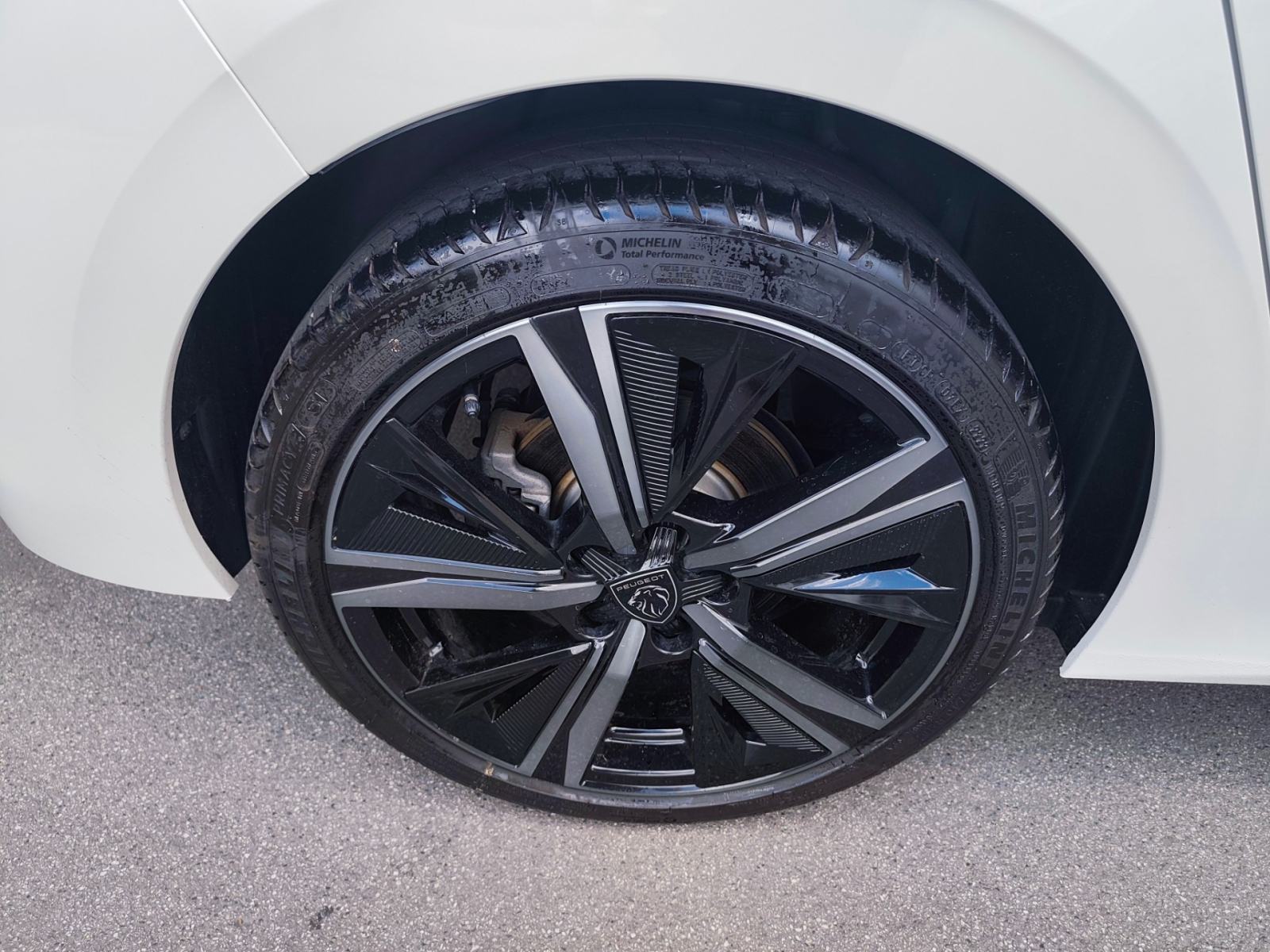 Peugeot 308 1,2 GT PACK BENZIN AUTOMATIK, JAMSTVO/LEASING!, fotografija 18