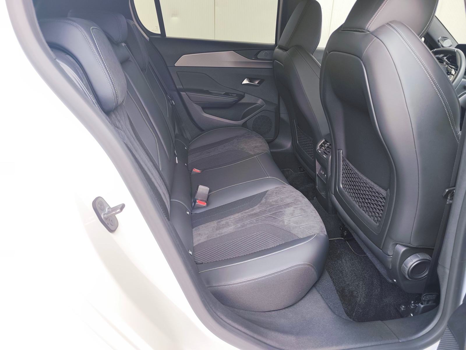 Peugeot 308 1,2 GT PACK BENZIN AUTOMATIK, JAMSTVO/LEASING!, fotografija 12