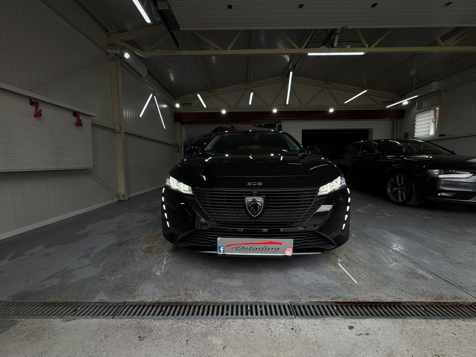 Peugeot 308 1,2, fotografija 8