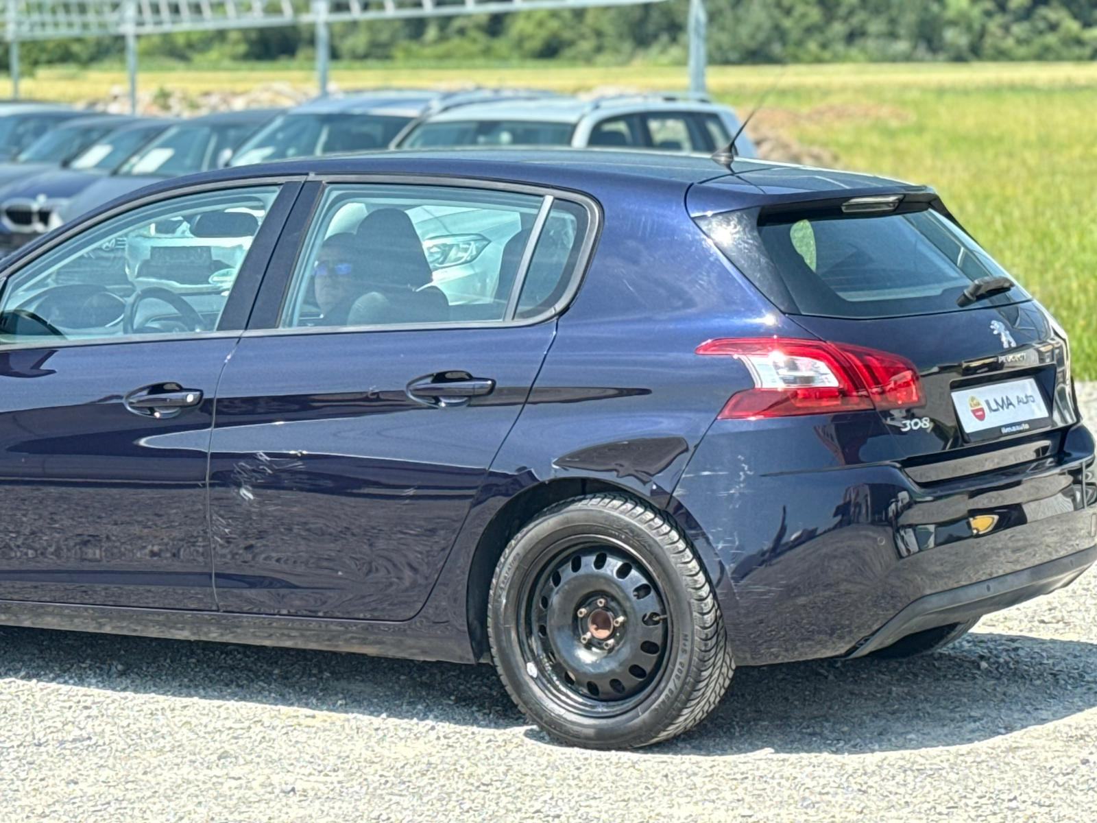 Peugeot 308 1.2 VTi Benzin Manuelni 2015 god., fotografija 11