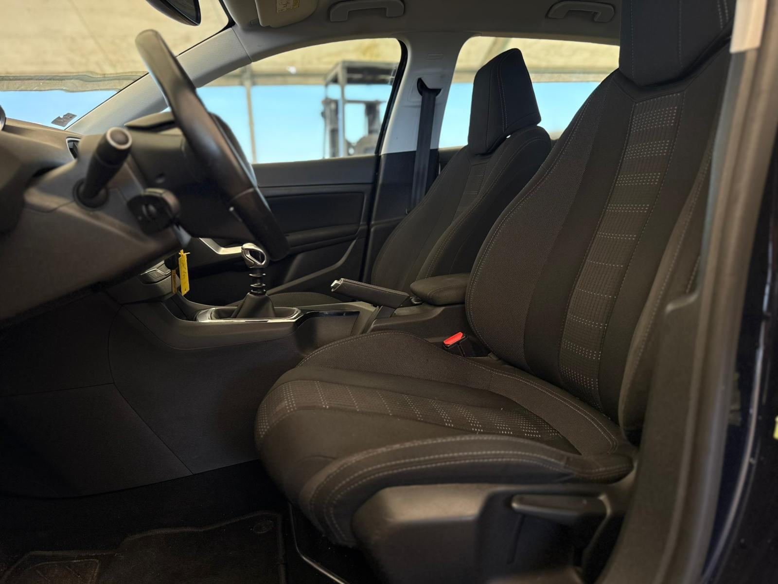Peugeot 308 1.2 VTi Benzin Manuelni 2015 god., fotografija 19