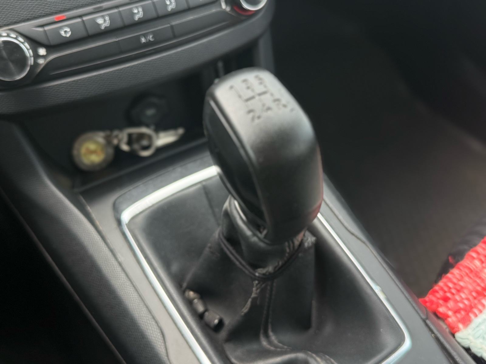 Peugeot 308 1,2 VTi, fotografija 13