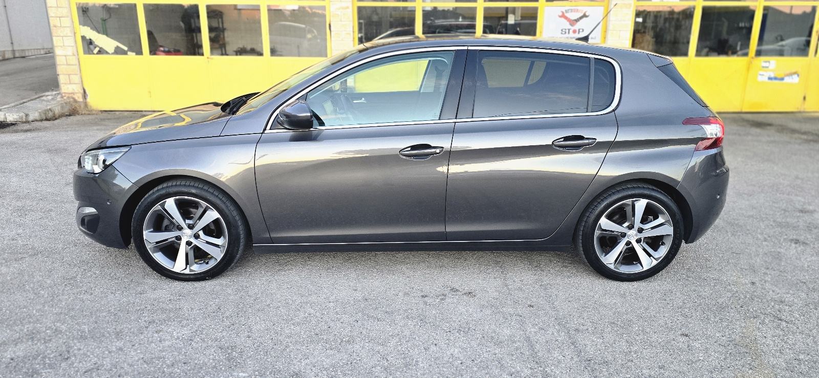 Peugeot 308, 2017.g, 1.2benz 96kw, 145tkm, AUTOMATIC,NAVI, KAMERA, fotografija 5