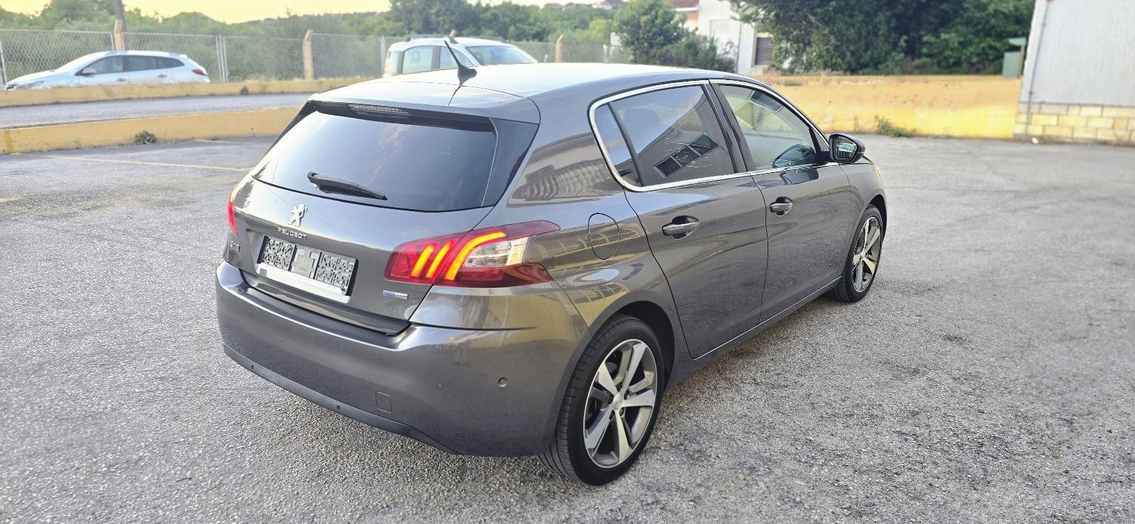 Peugeot 308, 2017.g, 1.2benz 96kw, 145tkm, AUTOMATIC,NAVI, KAMERA, fotografija 7
