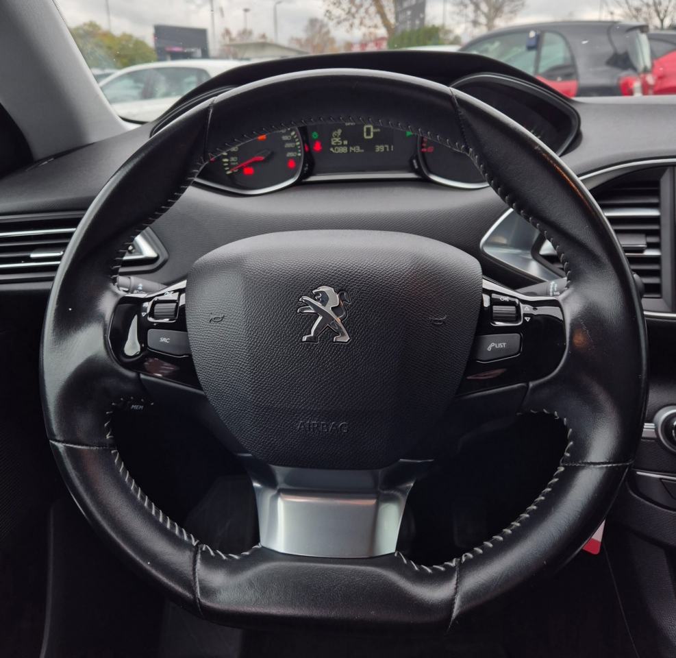 Peugeot 308 308 1,5 BlueHDi 100 S&S Active, fotografija 9