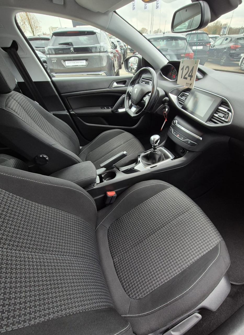 Peugeot 308 308 1,5 BlueHDi 100 S&S Active, fotografija 13