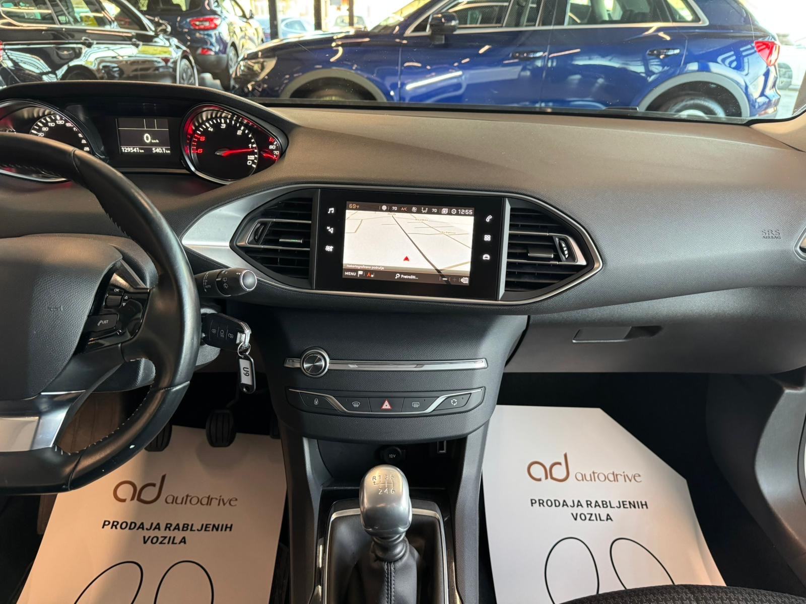 Peugeot 308 1,5 BlueHDi NAVI • ALU16" • LEASING RATA VEĆ OD: 210,00 €, fotografija 18