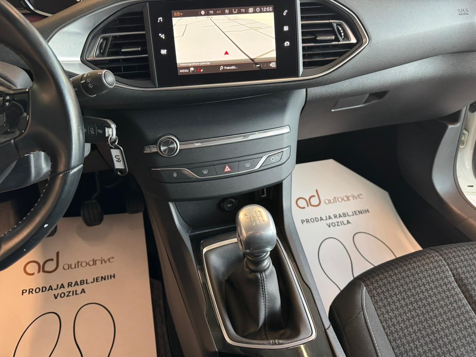 Peugeot 308 1,5 BlueHDi NAVI • ALU16" • LEASING RATA VEĆ OD: 210,00 €, fotografija 19