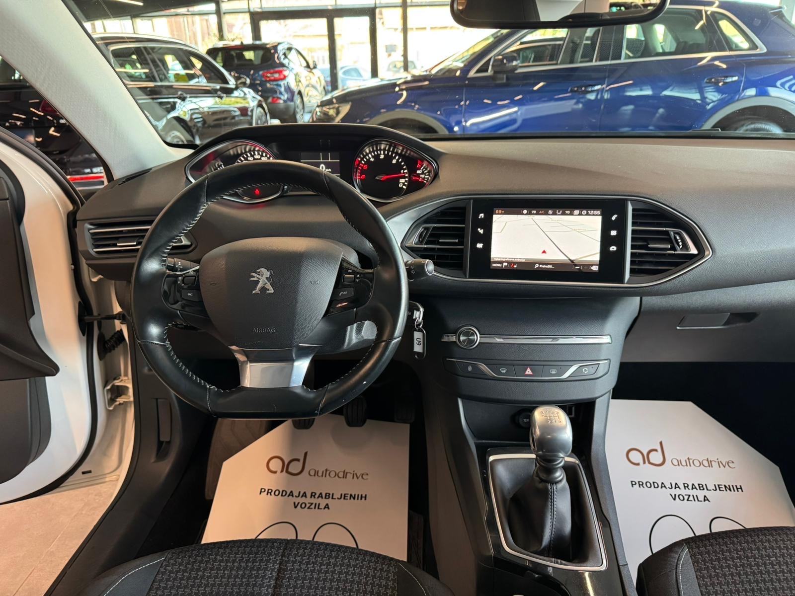 Peugeot 308 1,5 BlueHDi NAVI • ALU16" • LEASING RATA VEĆ OD: 210,00 €, fotografija 16