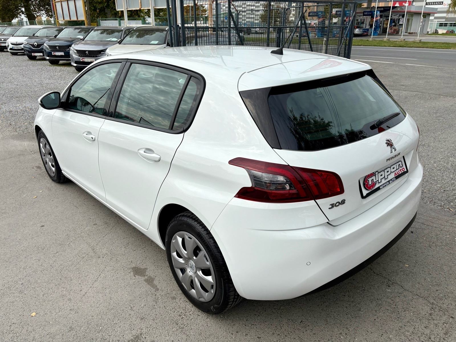 Peugeot 308 1,5 BlueHDi NAVI - SERVISNA -LEASING RATA VEĆ OD: 165,00 €, fotografija 4