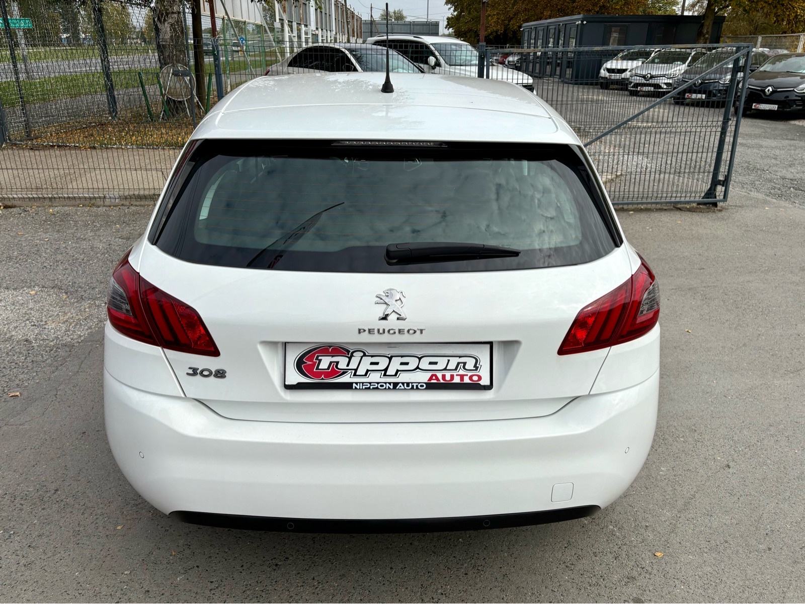 Peugeot 308 1,5 BlueHDi NAVI - SERVISNA -LEASING RATA VEĆ OD: 165,00 €, fotografija 5
