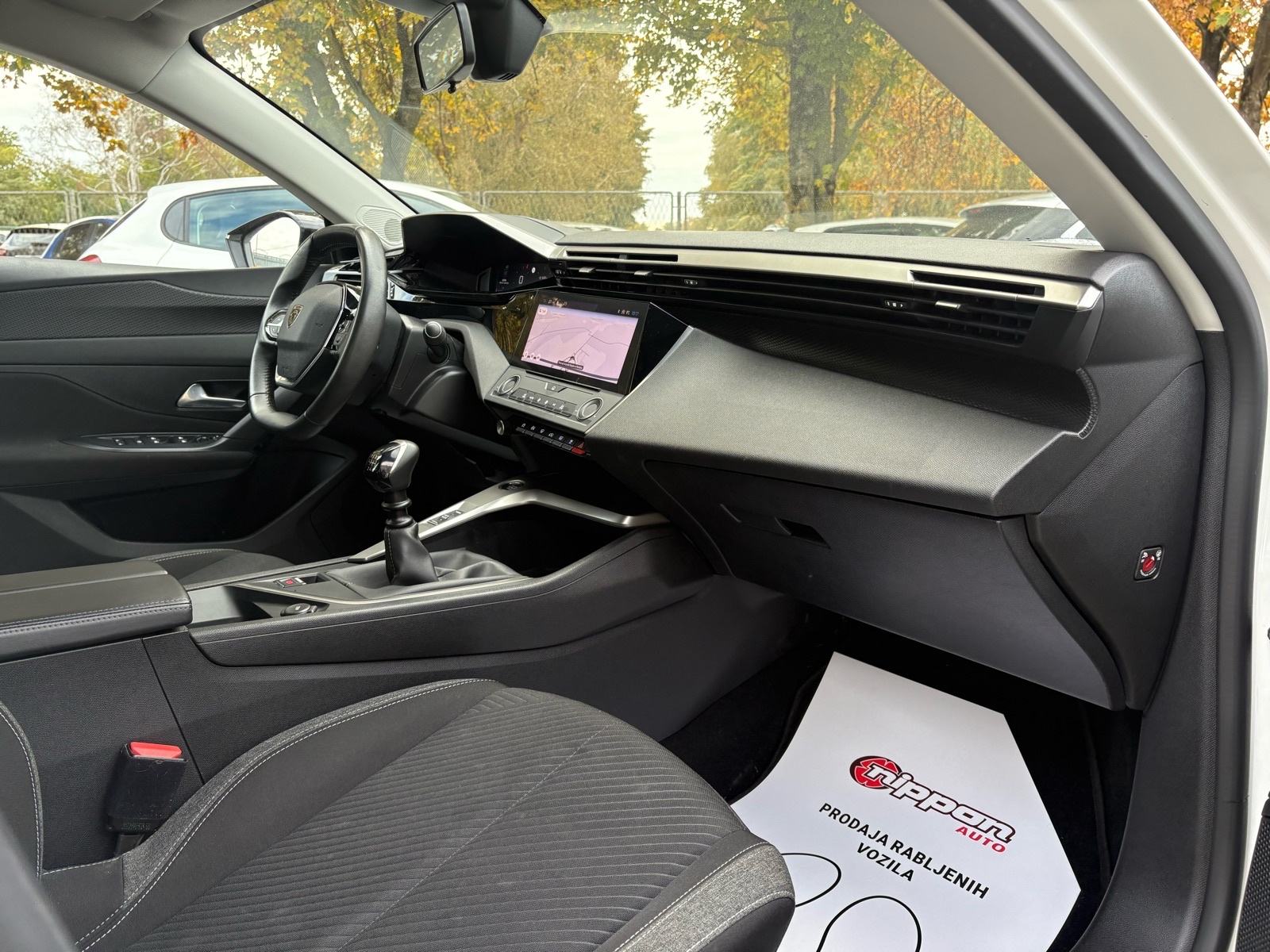 Peugeot 308 1,5 BlueHDi u PDV-u - NAVI - LEASING RATA VEĆ OD: 248,00 €, fotografija 19