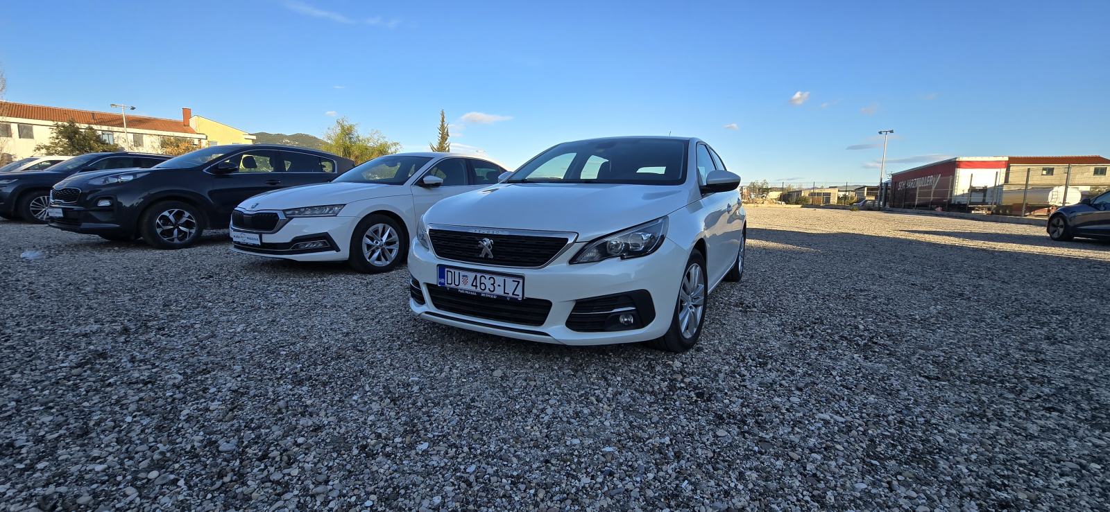 Peugeot 308 1,5 BlueHDi Registriran godinu dana!, fotografija 2