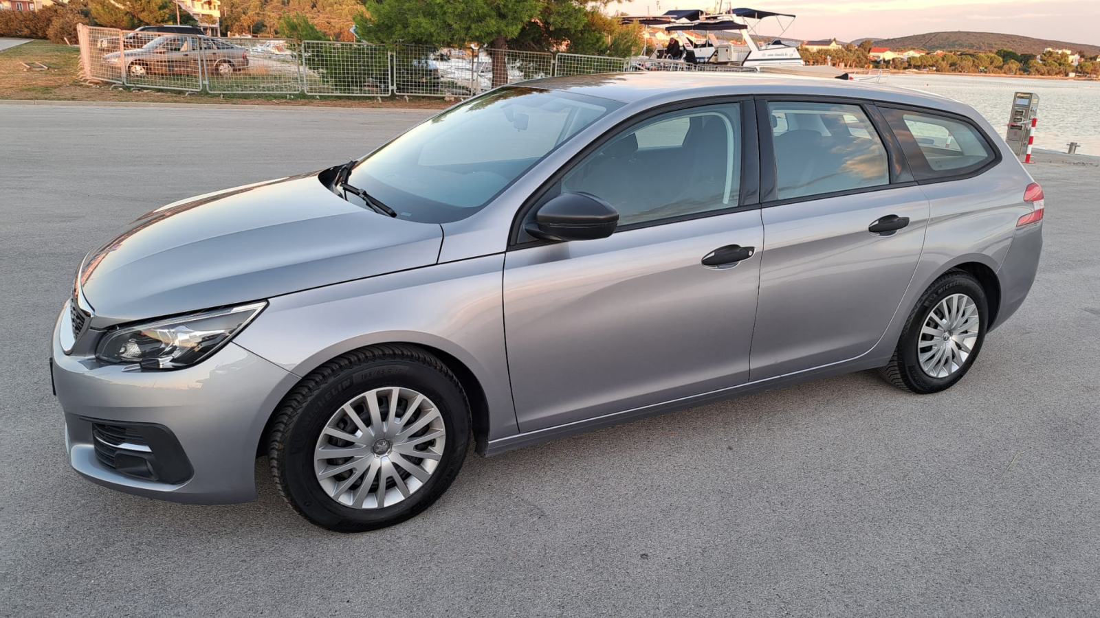Peugeot 308 HDi 2019god,144-Tkm,ISPIS km.⭐️KOMPLET VELIKI SERVIS⭐️, fotografija 13