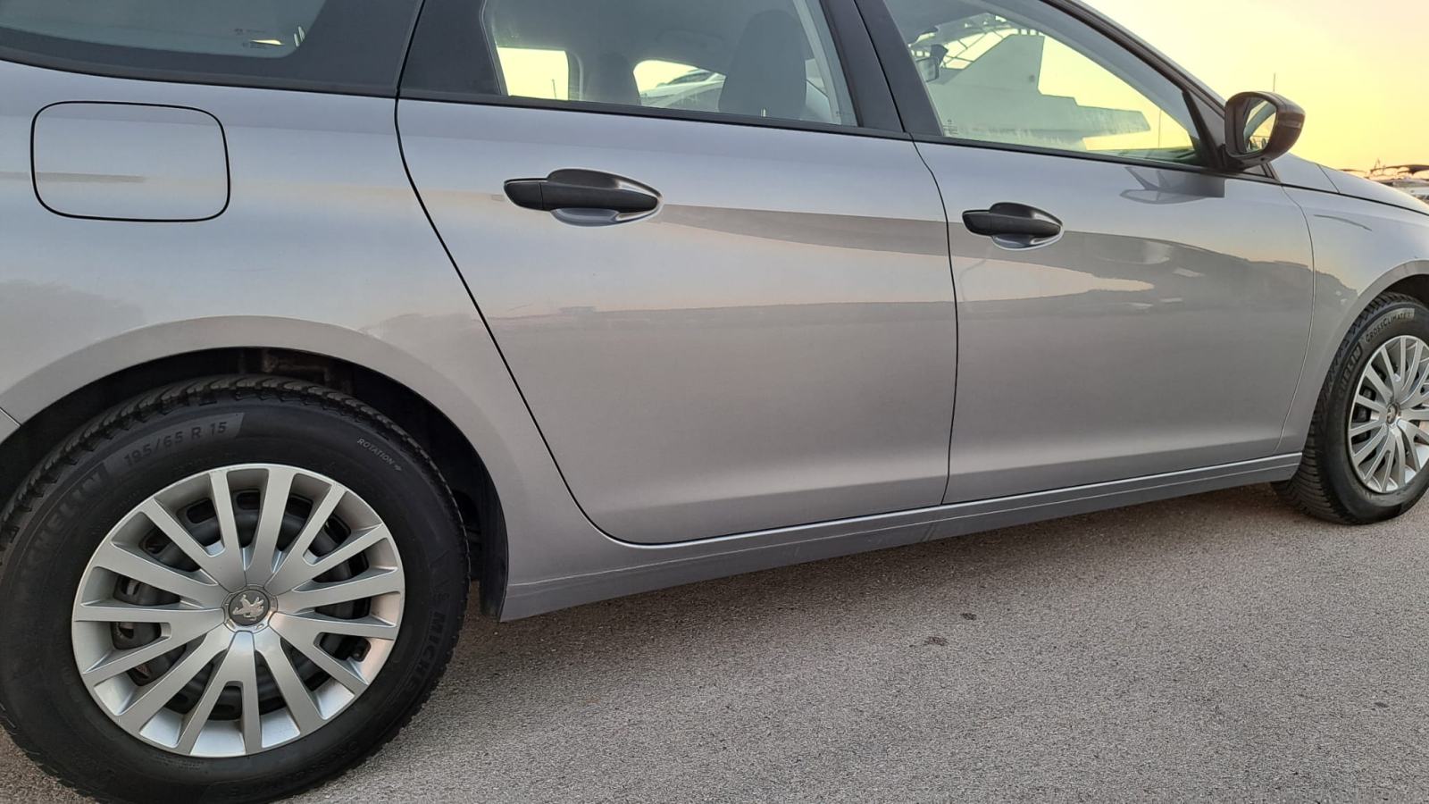 Peugeot 308 HDi 2019god,144-Tkm,ISPIS km.⭐️KOMPLET VELIKI SERVIS⭐️, fotografija 19