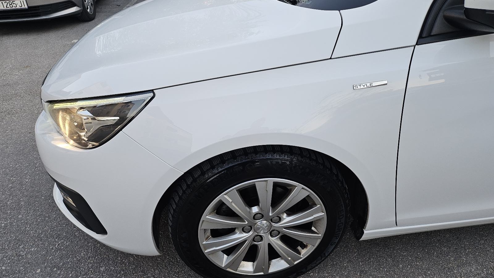 Peugeot 308 1,5 BlueHDi registriran do 06/2027, fotografija 7