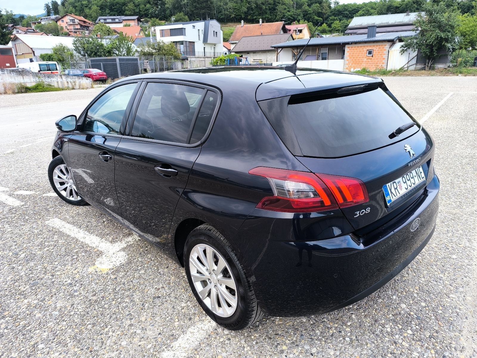 Peugeot 308 1,5 BlueHDi, fotografija 8