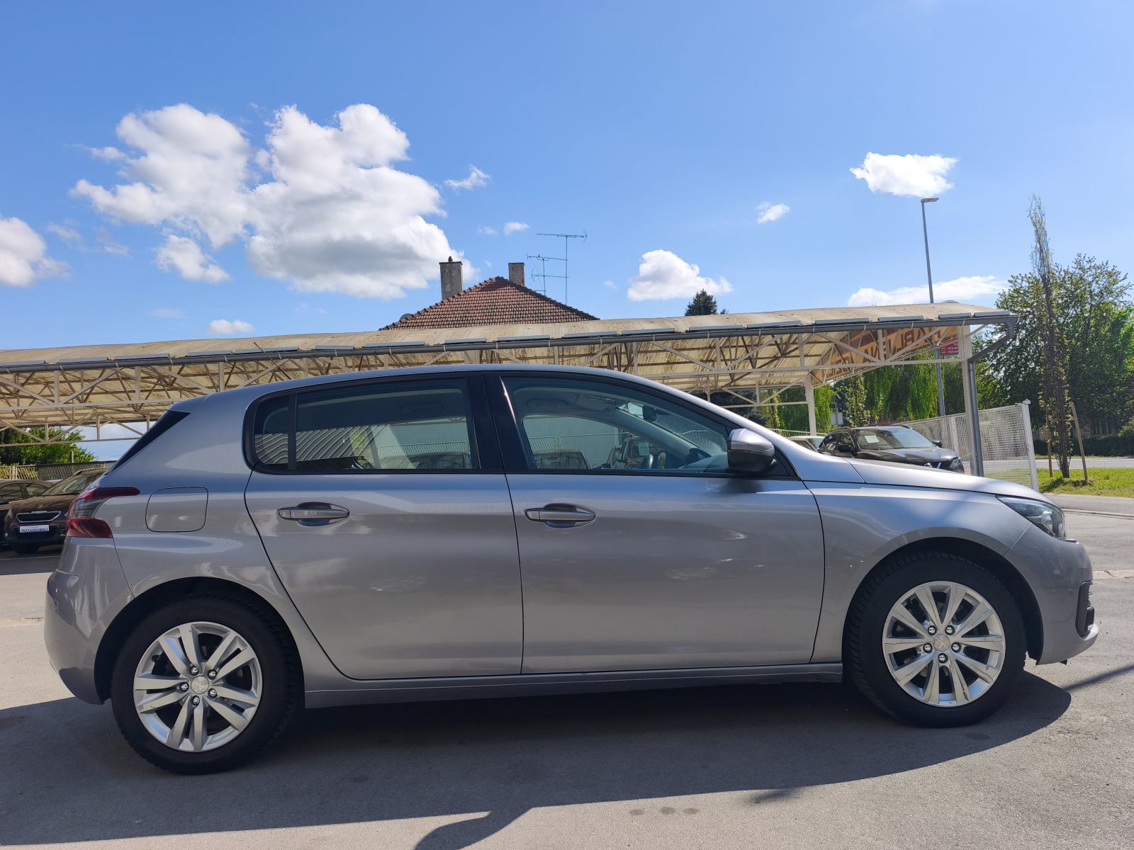Peugeot 308 1,5 HDi 6 BRZINA NAVI PARK PILOT KOŽA LED BLUETOOTH, fotografija 14