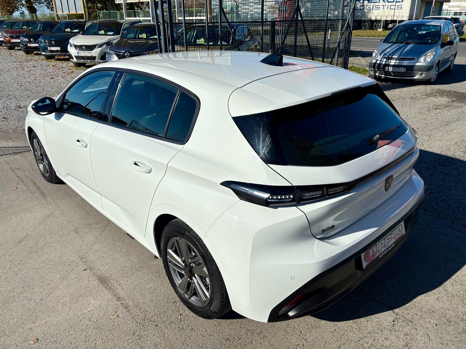 Peugeot 308 1,5 BlueHDi u PDV-u - NAVI - LEASING RATA VEĆ OD: 232,00 €, fotografija 4
