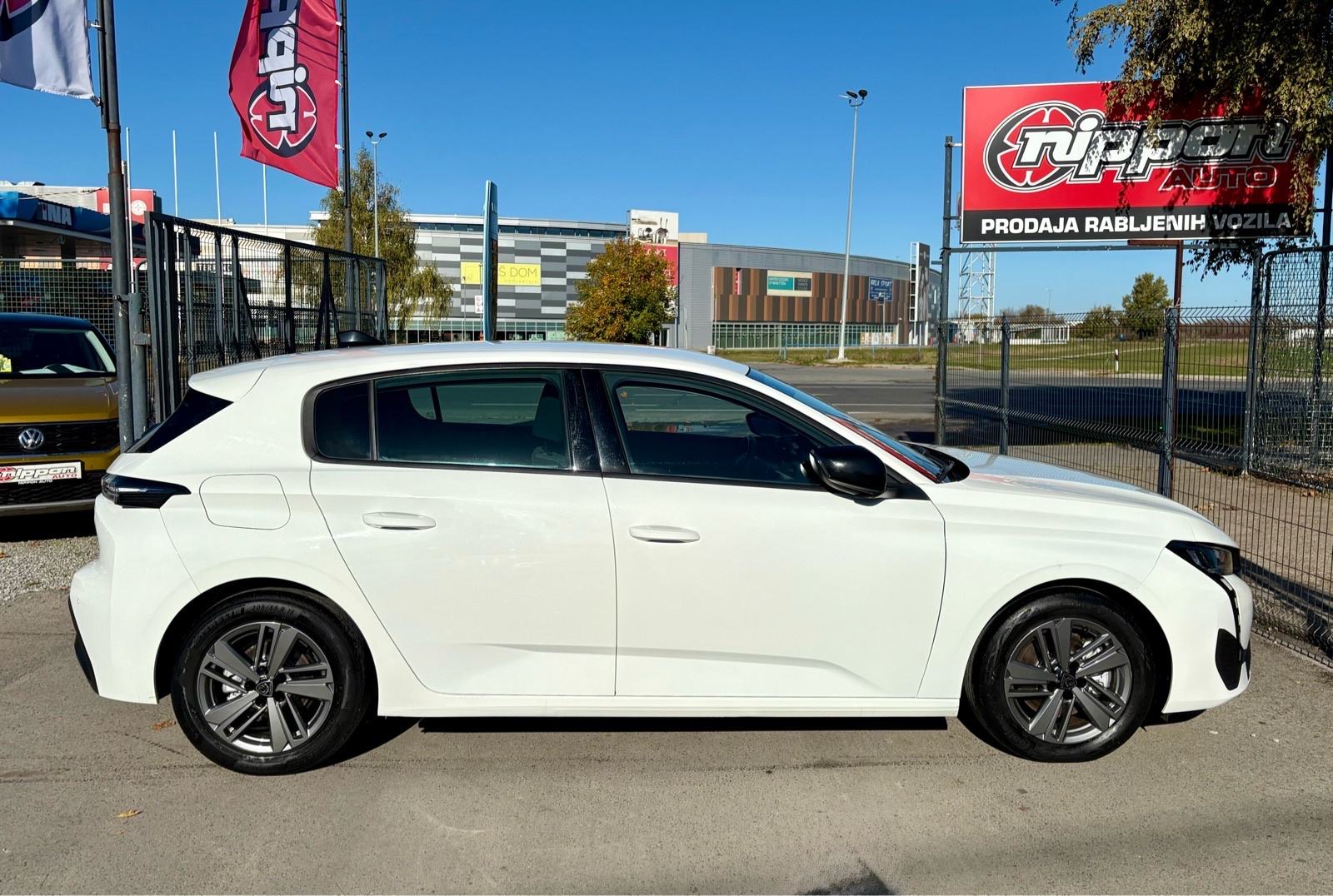 Peugeot 308 1,5 BlueHDi u PDV-u - NAVI - LEASING RATA VEĆ OD: 232,00 €, fotografija 7