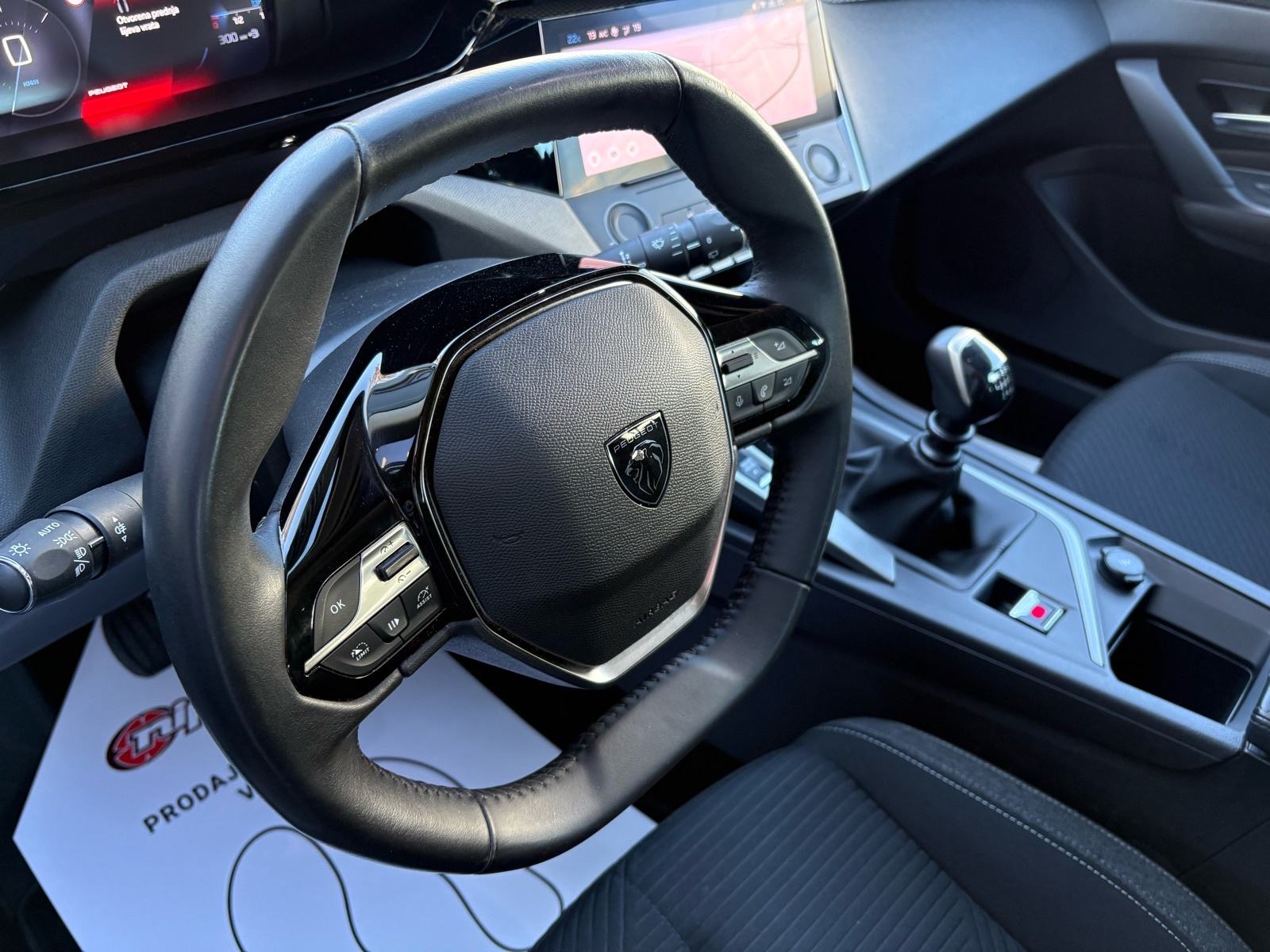 Peugeot 308 1,5 BlueHDi u PDV-u - NAVI - LEASING RATA VEĆ OD: 232,00 €, fotografija 9