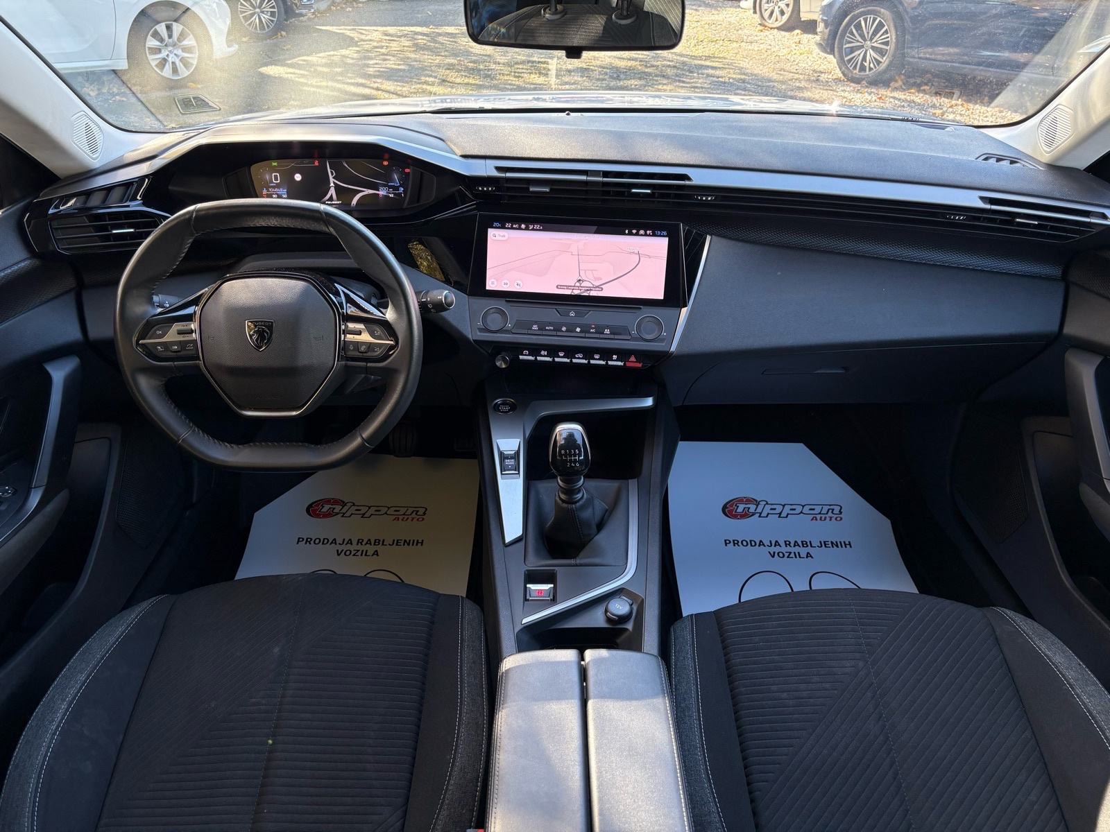 Peugeot 308 1,5 BlueHDi u PDV-u - NAVI - LEASING RATA VEĆ OD: 236,00 €, fotografija 12