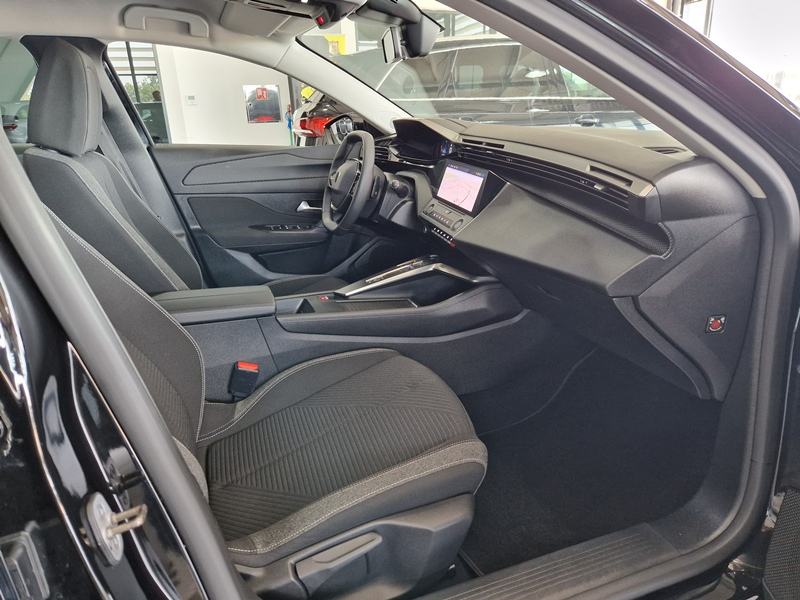 Peugeot 308 1.5BlueHDi Business automatik, fotografija 15