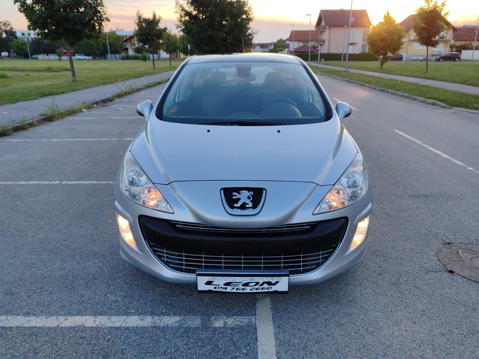 Peugeot 308 1,6 155000 km, 2007 g kartice do 36 rata, fotografija 2