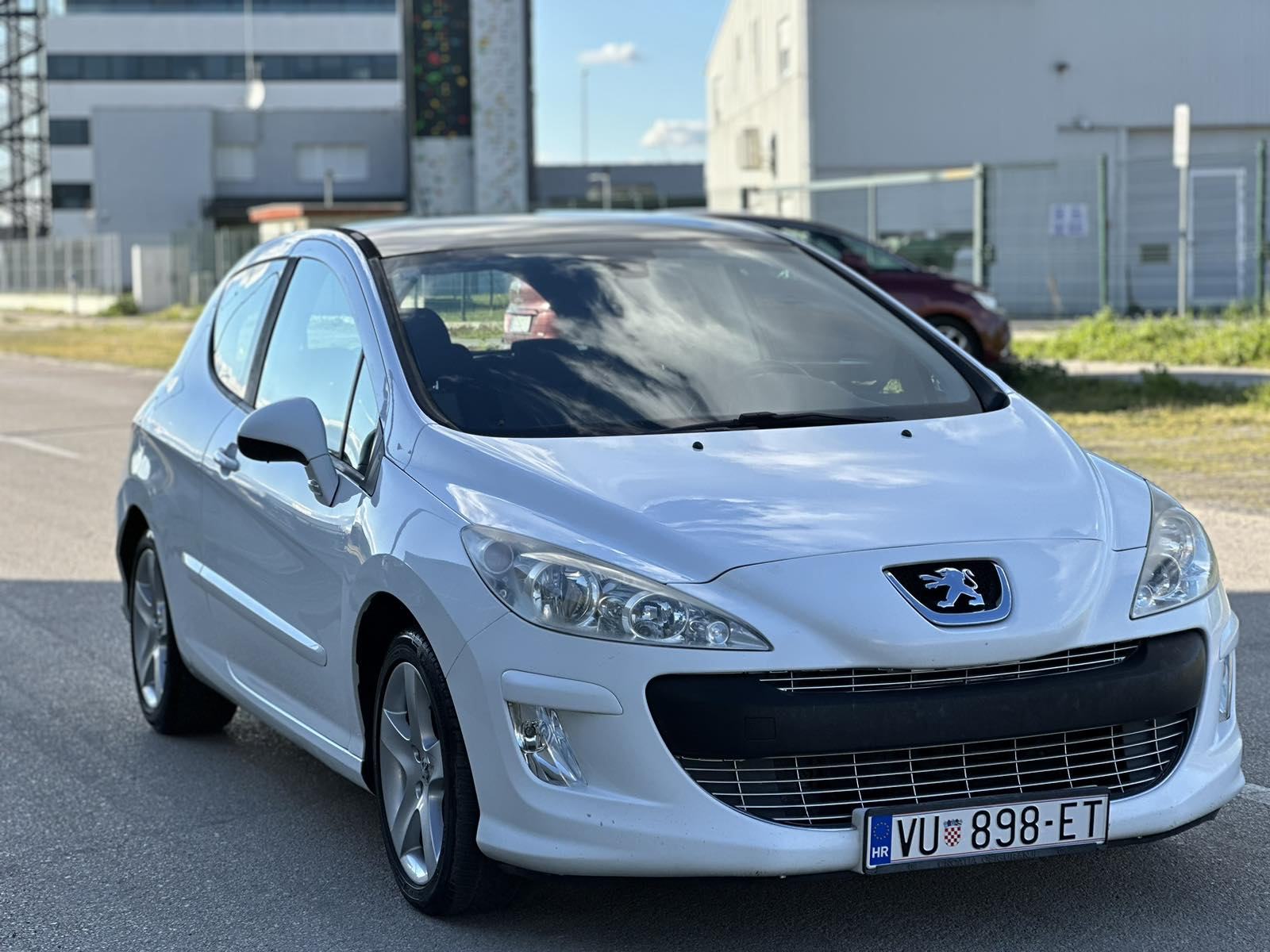 Peugeot 308 1,6 BENZIN PLIN HR AUTO, fotografija 6