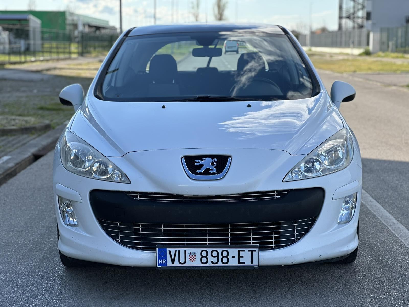 Peugeot 308 1,6 BENZIN PLIN HR AUTO, fotografija 2