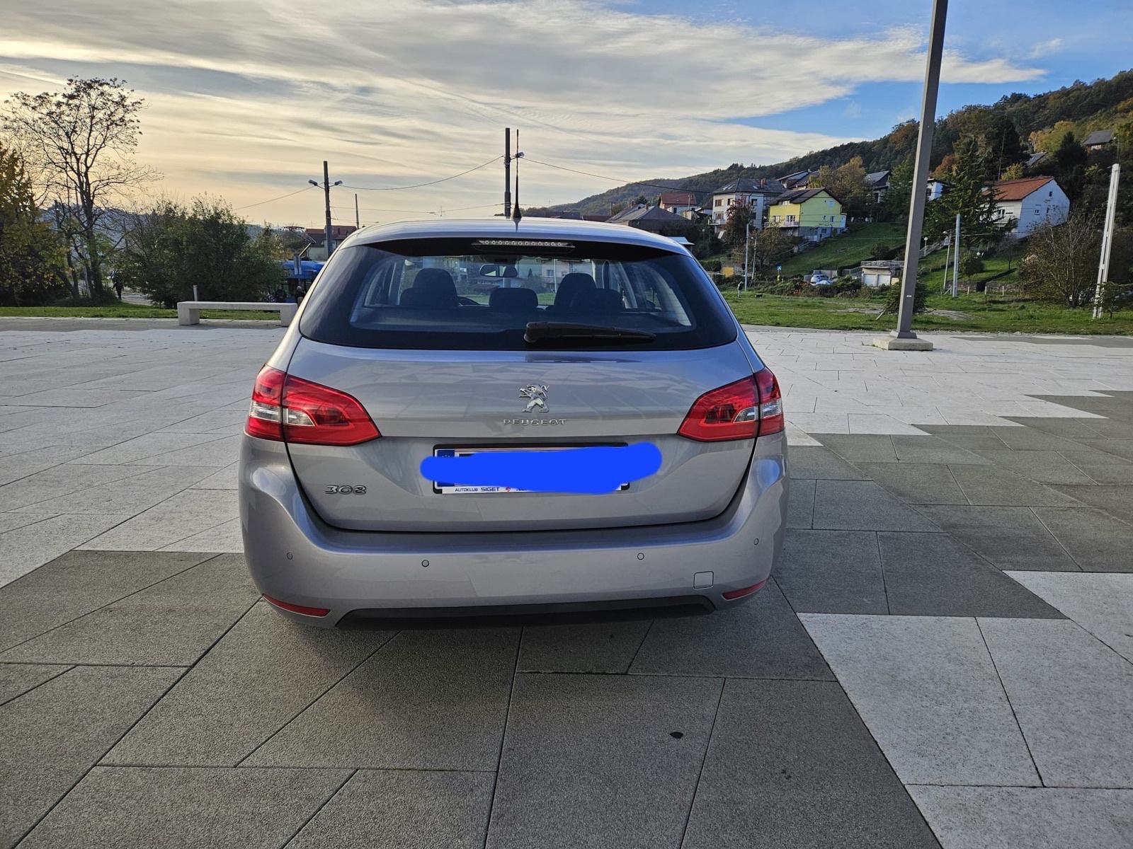 Peugeot 308 1,6 BlueHDi dobro stanje, fotografija 9