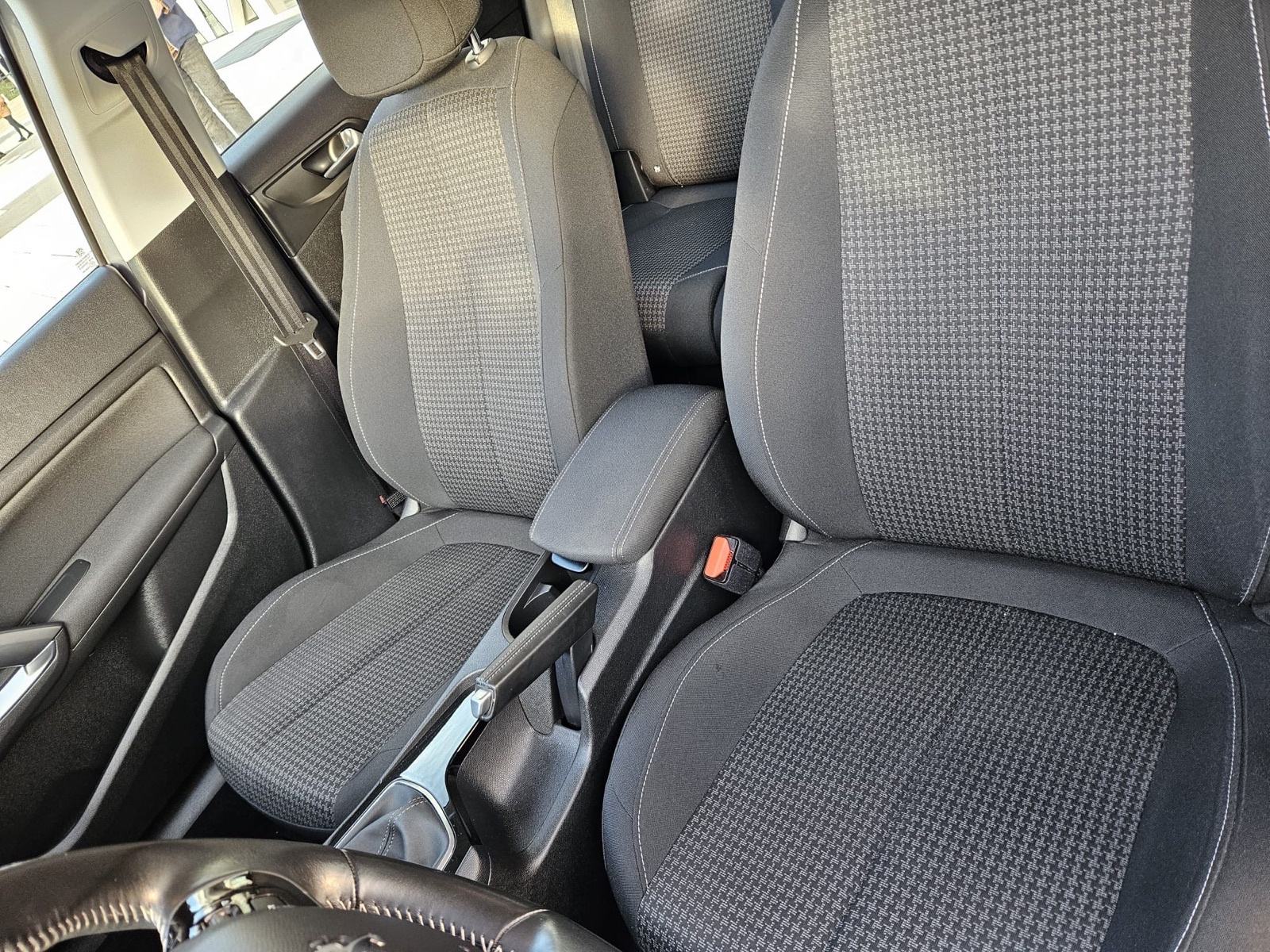 Peugeot 308 1,6 BlueHDi dobro stanje, fotografija 11