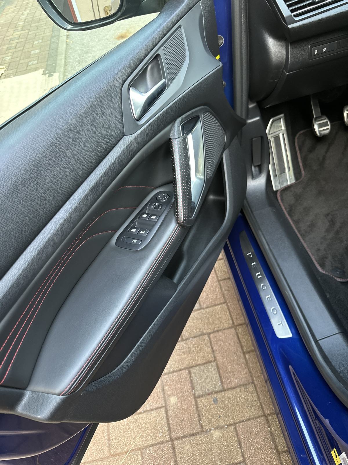 Peugeot 308 1,6 BlueHDi * GT LINE * NAVI * PANORAMA * KAMERA * JAMSTVO, fotografija 7