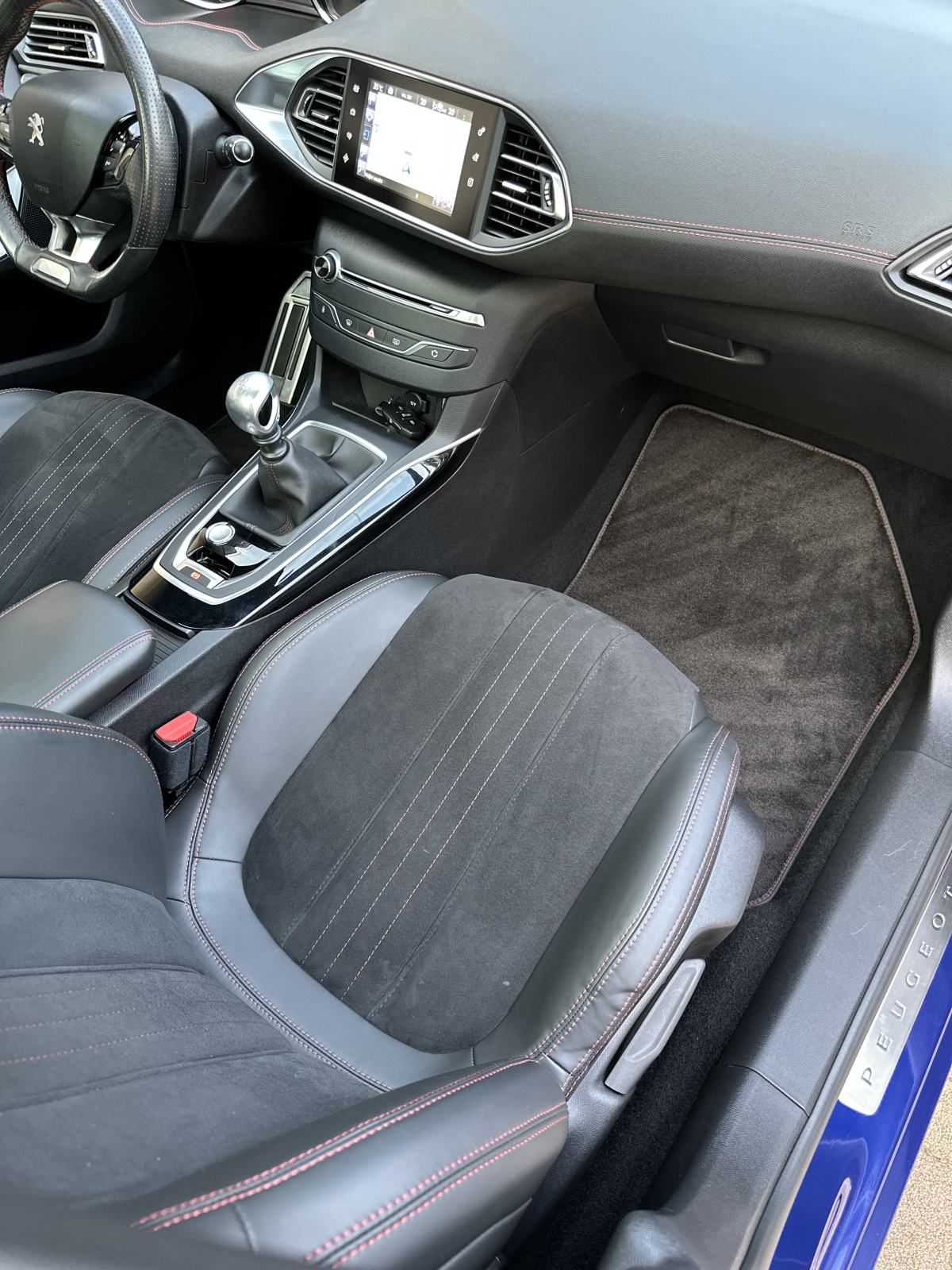 Peugeot 308 1,6 BlueHDi * GT LINE * NAVI * PANORAMA * KAMERA * JAMSTVO, fotografija 10