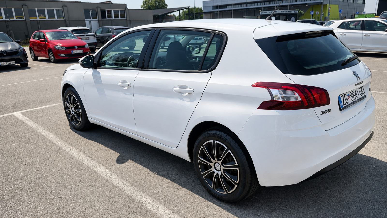 Peugeot 308 1,6 BlueHDi, fotografija 5