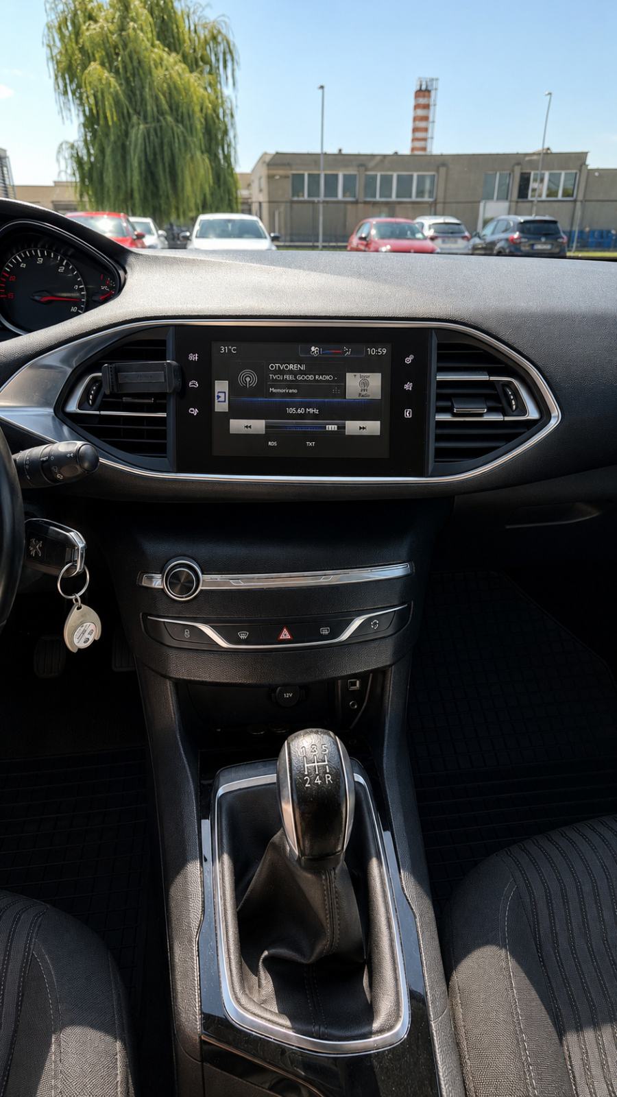 Peugeot 308 1,6 BlueHDi, fotografija 7