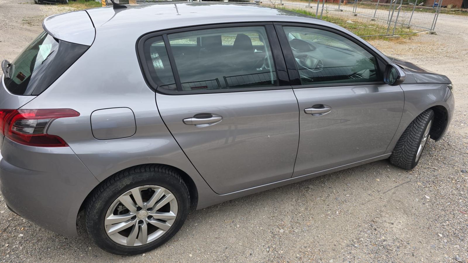 Peugeot 308 1,6 BlueHDi, fotografija 5